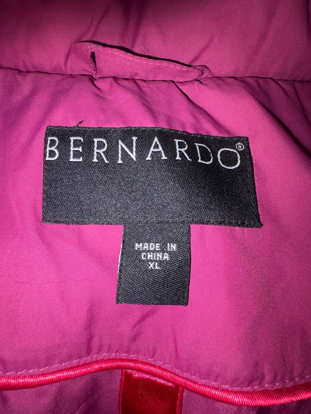 Bernardo XL  Magenta Down Puffer Vest Fox Fur Hood Winter Ski - Picture 11 of 11